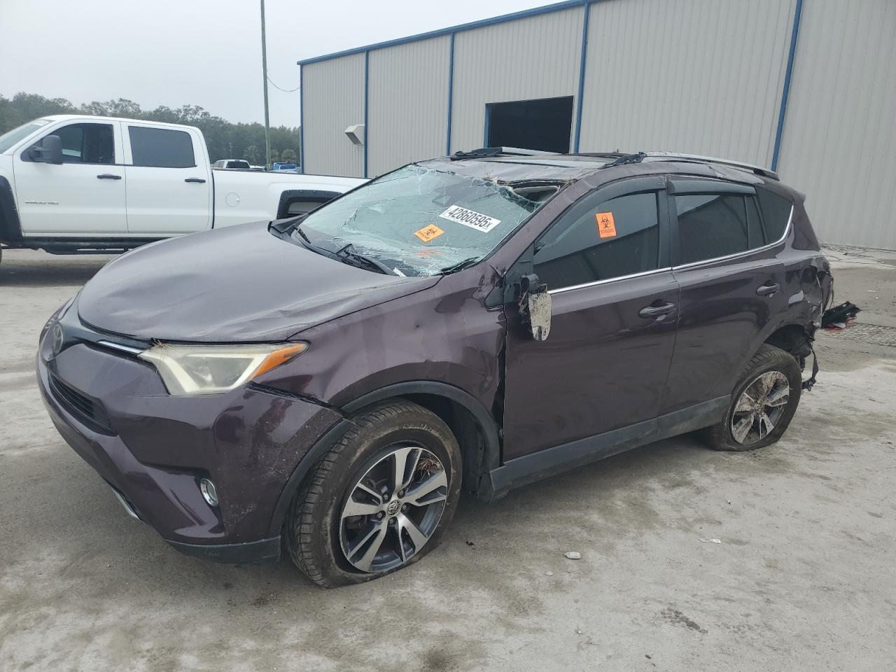 2017 TOYOTA RAV4 XLE