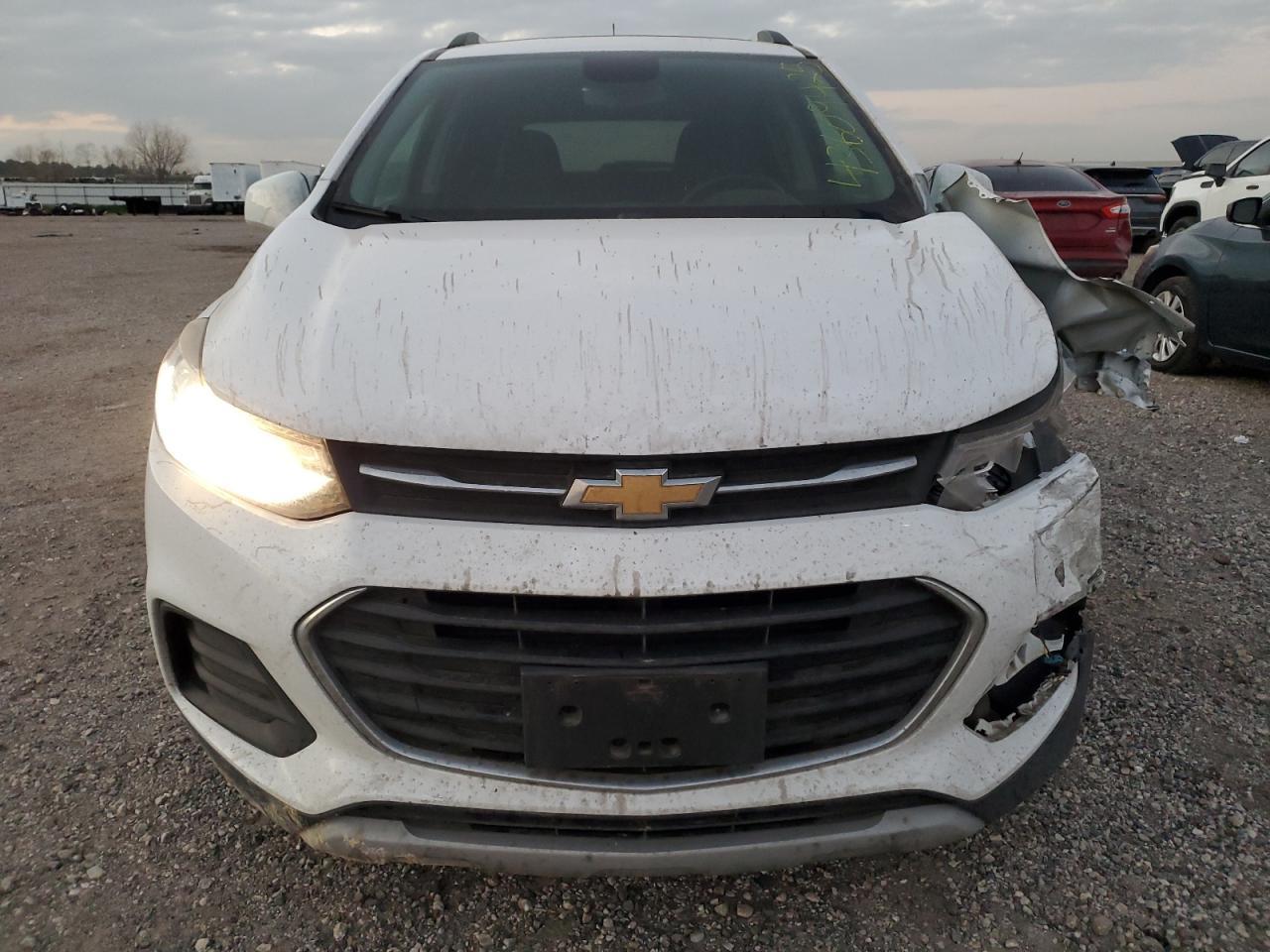 2019 CHEVROLET TRAX 1LT - Фото 5