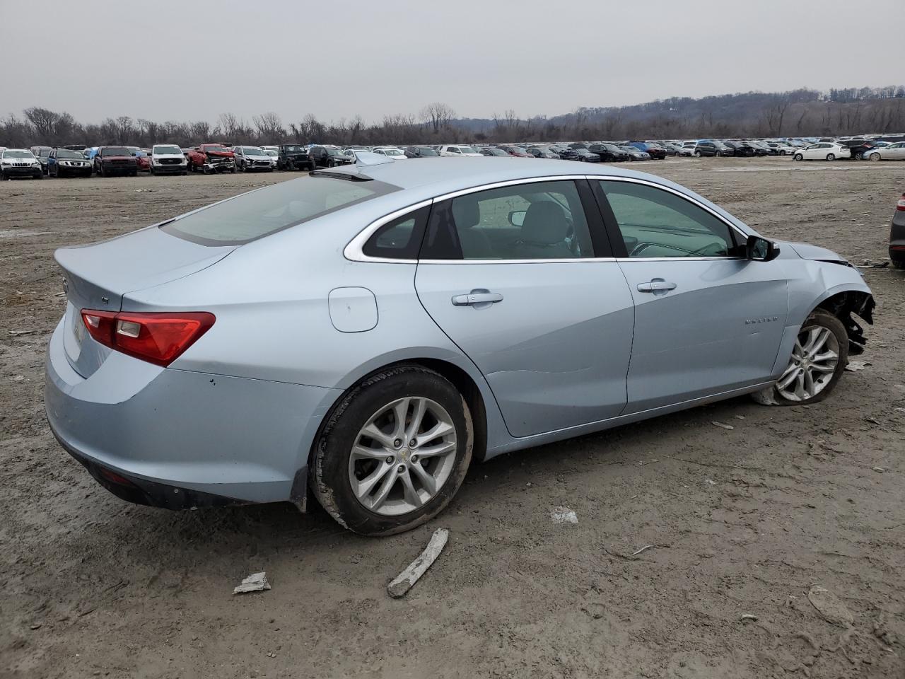 2017 CHEVROLET MALIBU LT - Фото 3