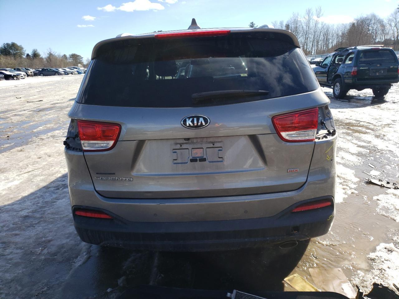 2016 KIA SORENTO LX - Image 6