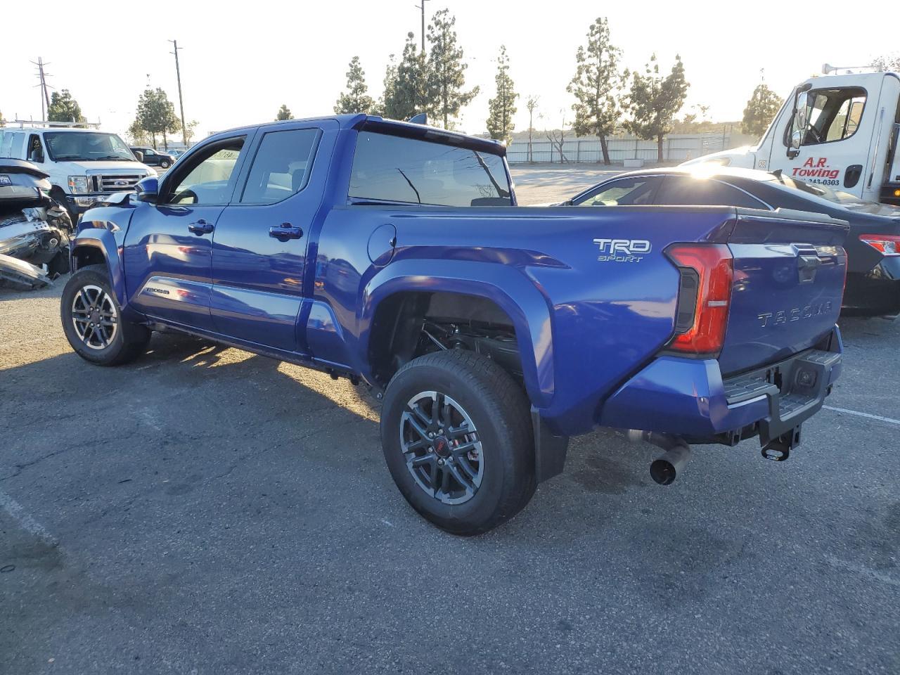 2024 TOYOTA TACOMA DOU - Фото 2