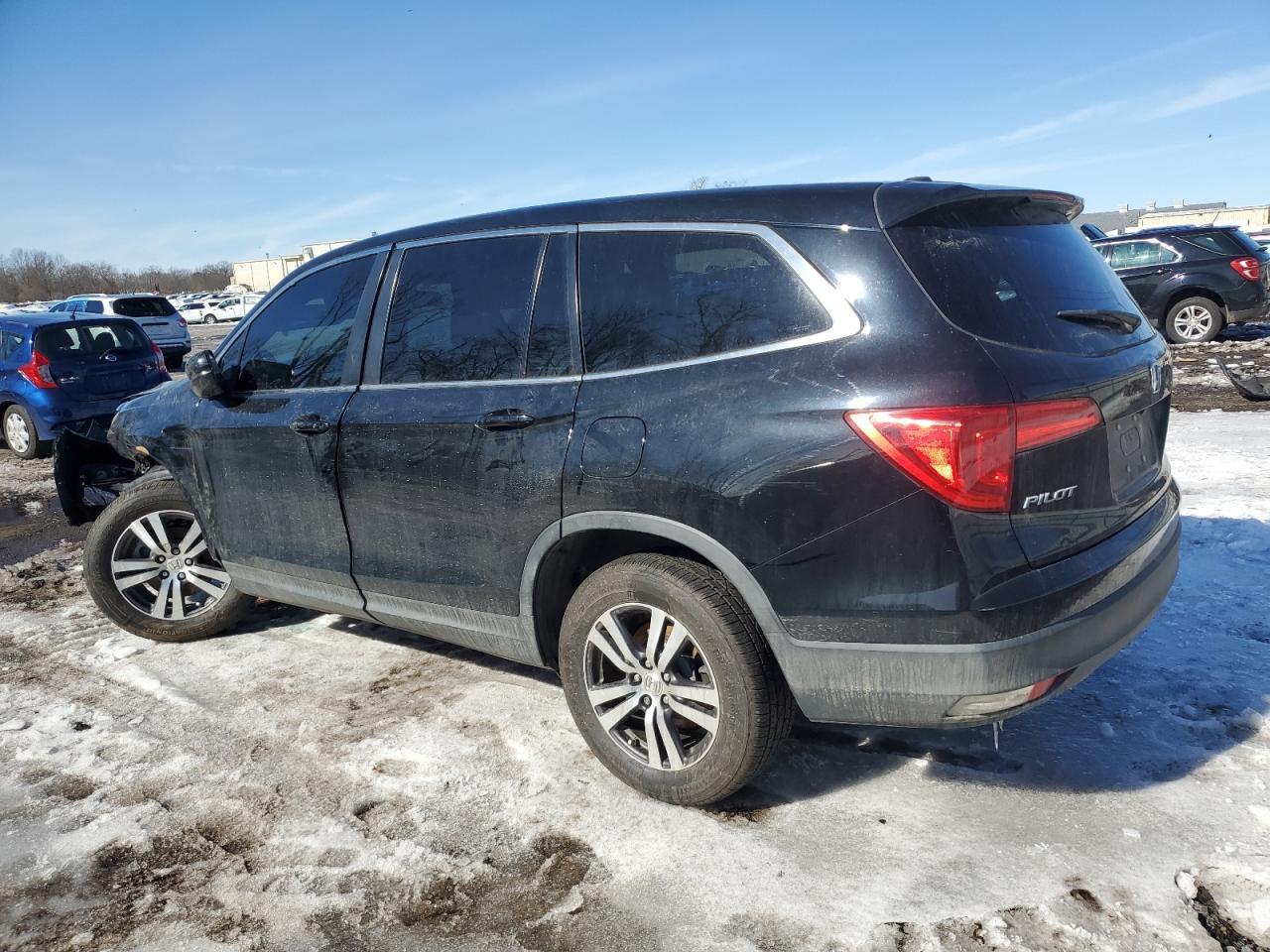 2017 HONDA PILOT EXL - Image 2
