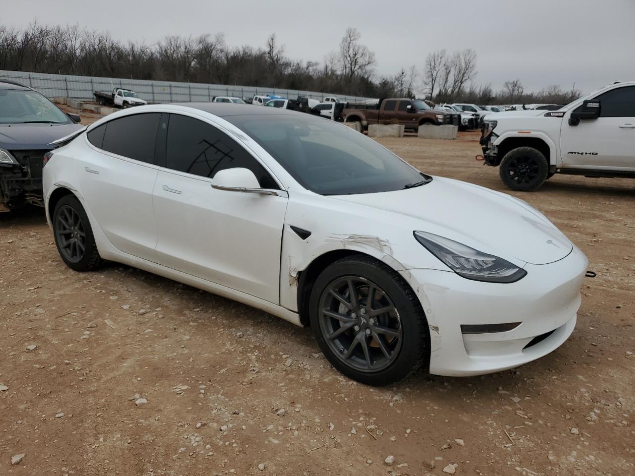 2019 TESLA MODEL 3 - Фото 4