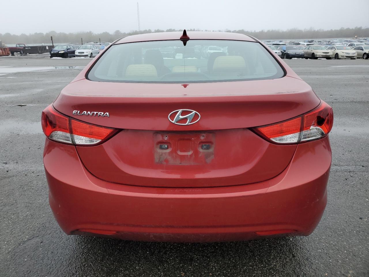 2013 HYUNDAI ELANTRA GL - Фото 6