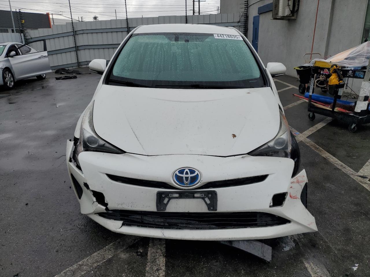 2016 TOYOTA PRIUS - Image 5