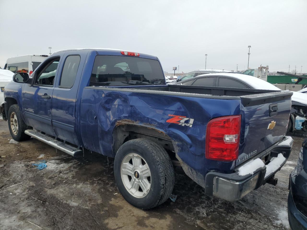 2013 CHEVROLET SILVERADO - Image 2
