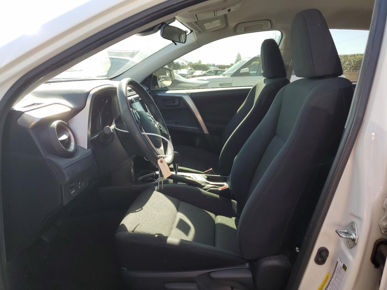 2018 TOYOTA RAV4 LE - Image 7