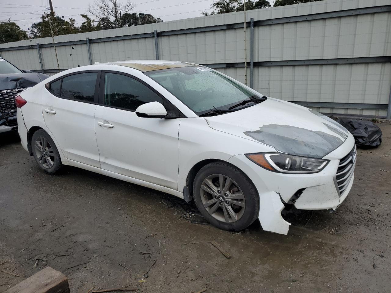 2018 HYUNDAI ELANTRA SE - Фото 4