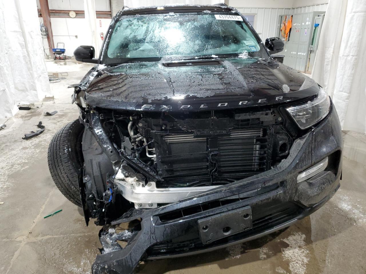 2022 FORD EXPLORER X - Фото 5