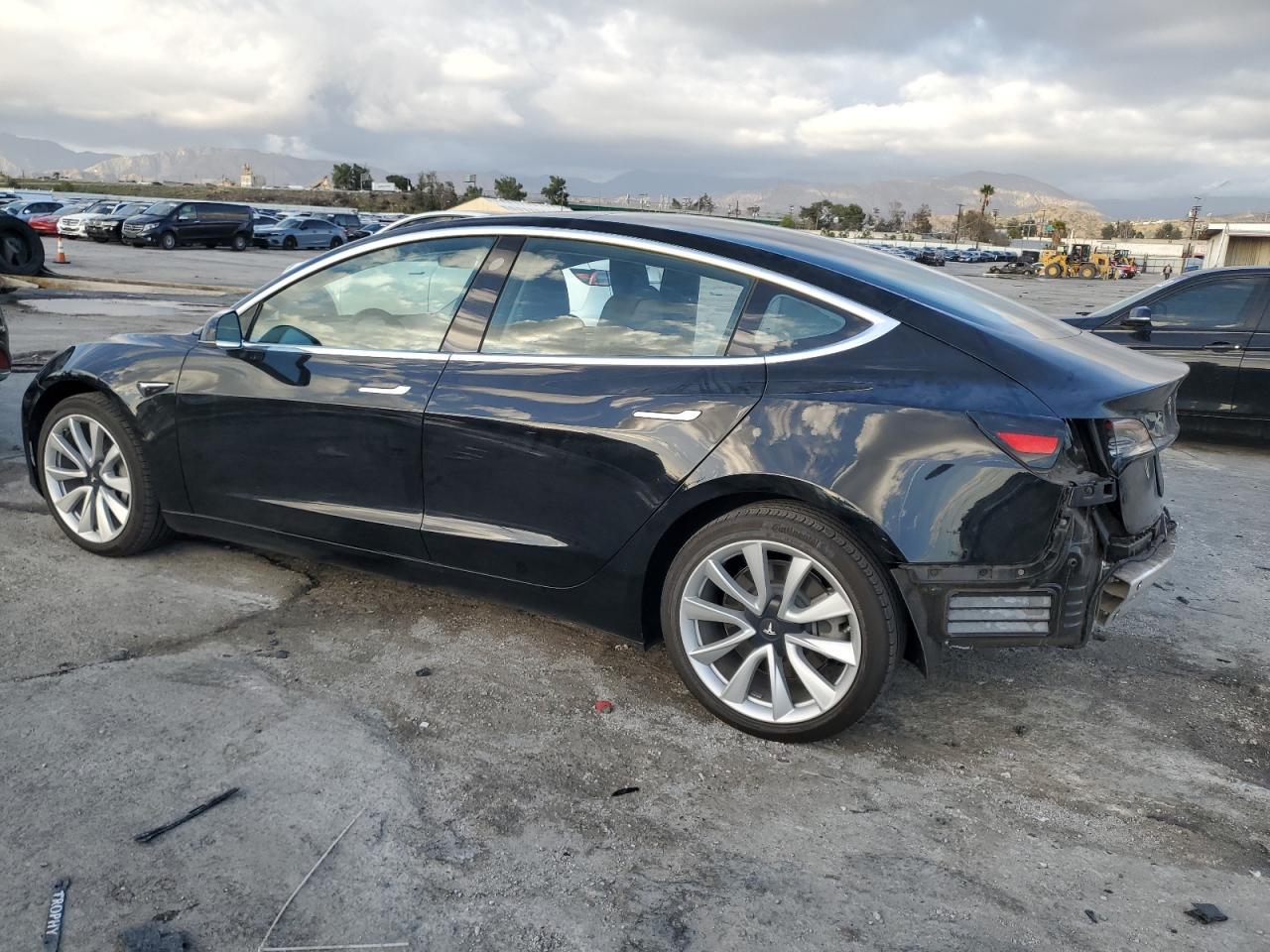2019 TESLA MODEL 3 - Image 2
