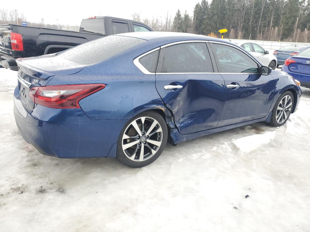 2017 NISSAN ALTIMA 2.5 - Фото 3