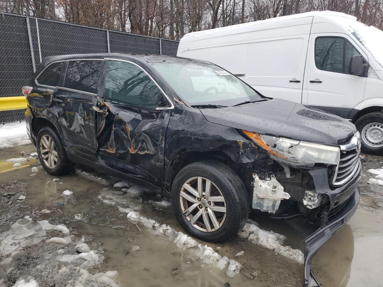 2015 TOYOTA HIGHLANDER - Image 4