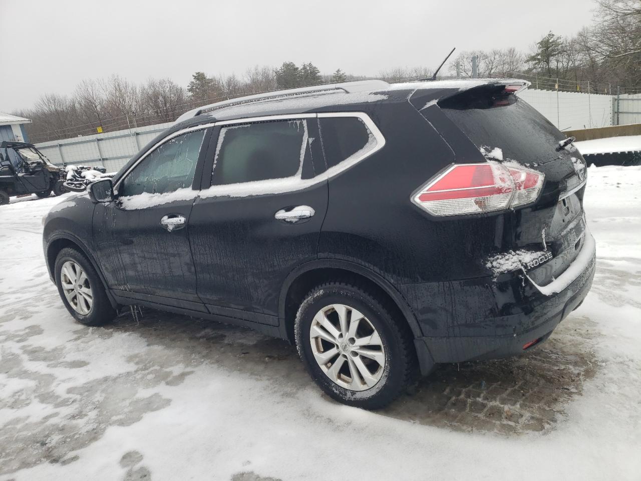2015 NISSAN ROGUE S - Фото 2