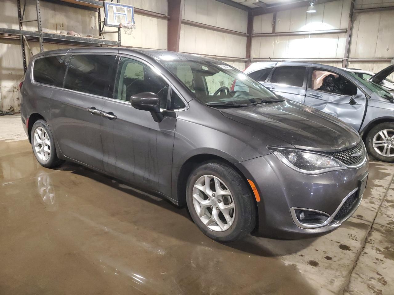 2017 CHRYSLER PACIFICA T - Image 4