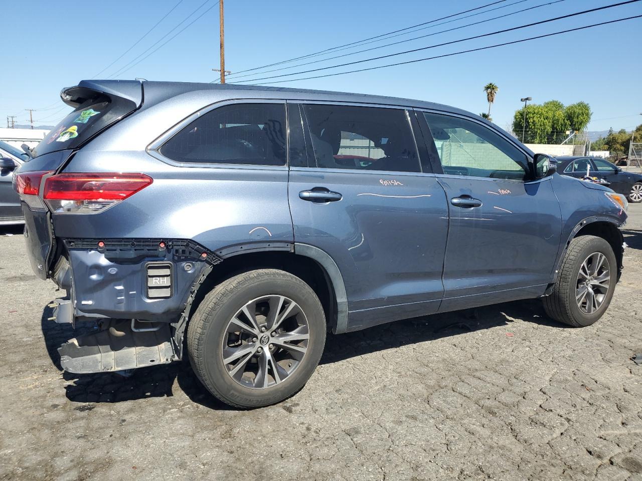2018 TOYOTA HIGHLANDER - Image 3