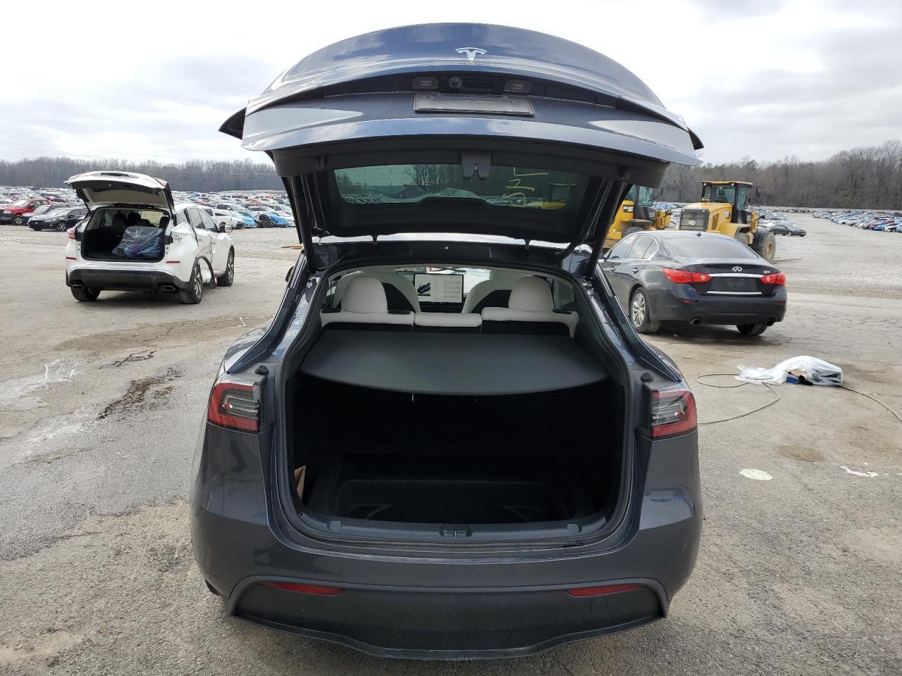 2023 TESLA MODEL Y - Фото 6