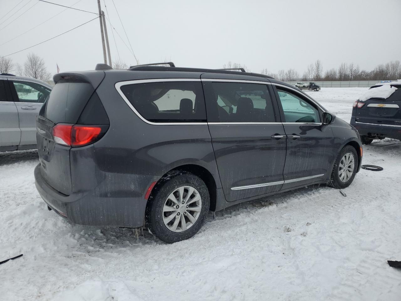 2017 CHRYSLER PACIFICA T - Фото 3