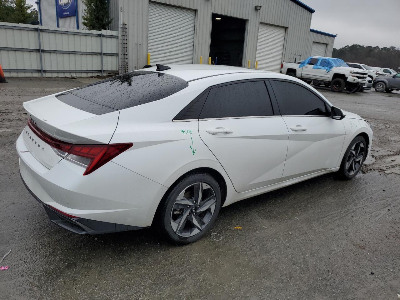 2022 HYUNDAI ELANTRA SE - Фото 3
