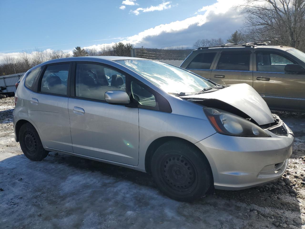 2013 HONDA FIT - Фото 4