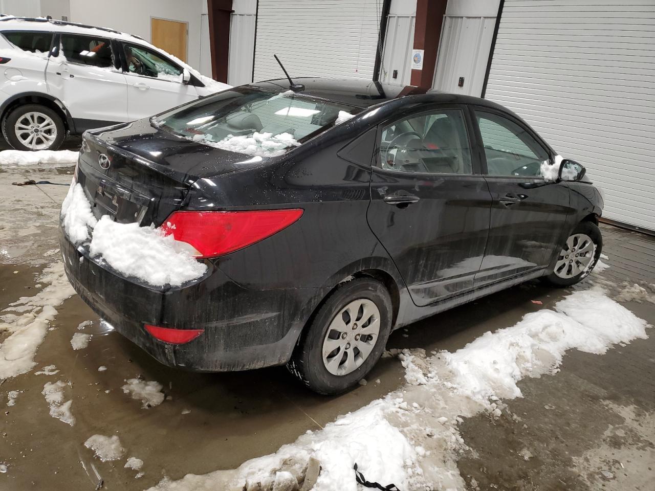 2017 HYUNDAI ACCENT SE - Image 3