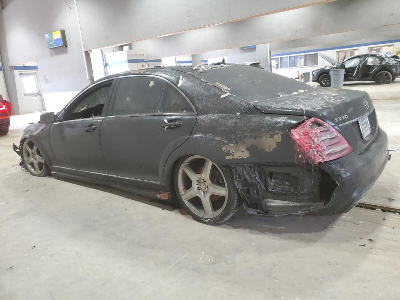 2013 MERCEDES-BENZ S 550 4MAT - Image 2
