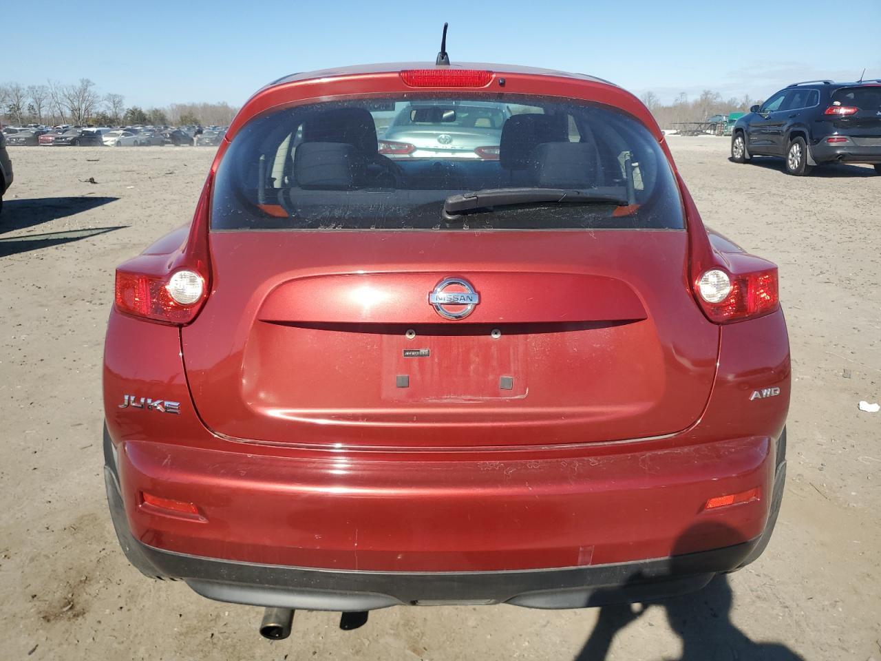 2011 NISSAN JUKE S - Фото 6
