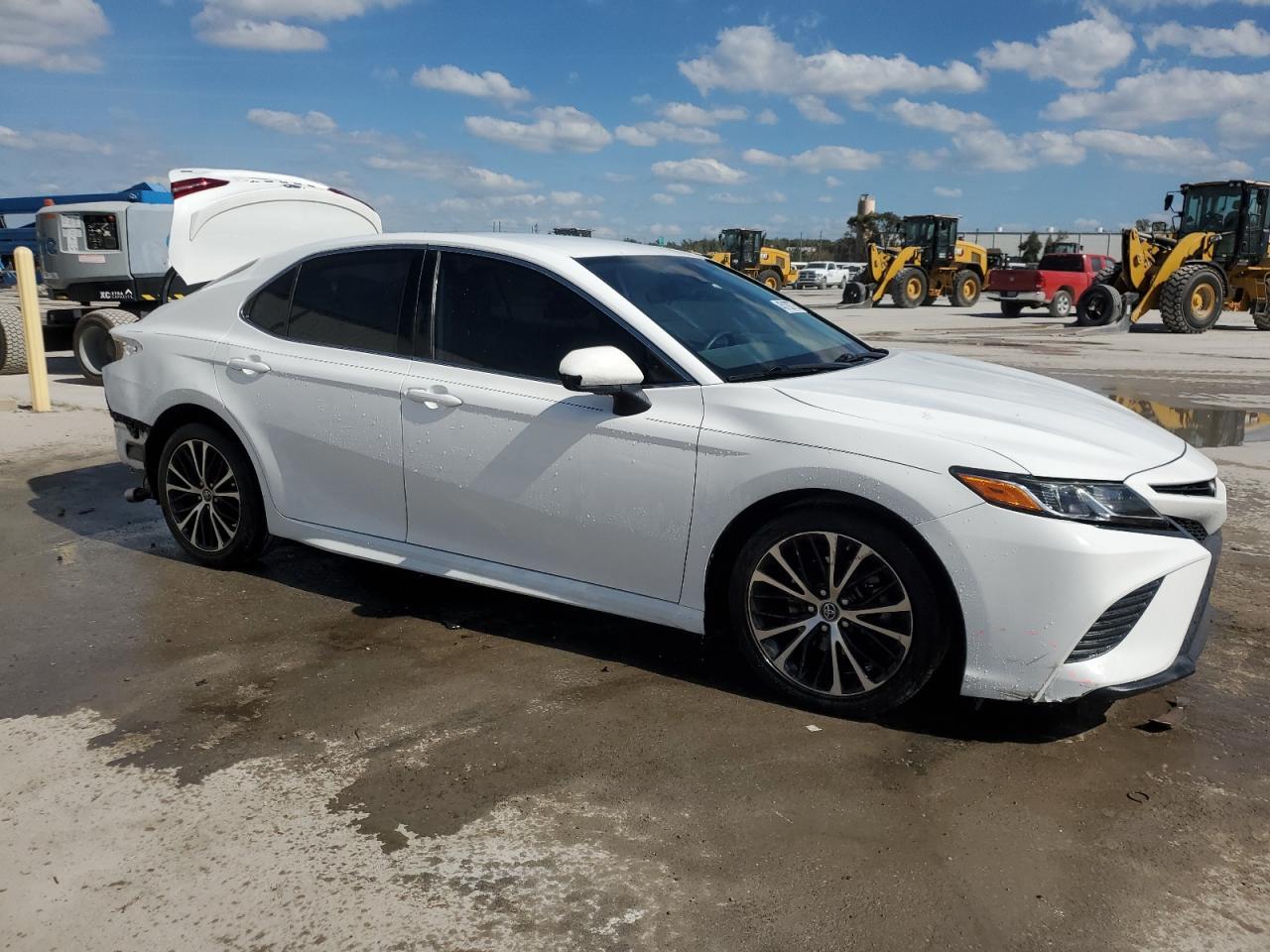 2019 TOYOTA CAMRY L - Image 4