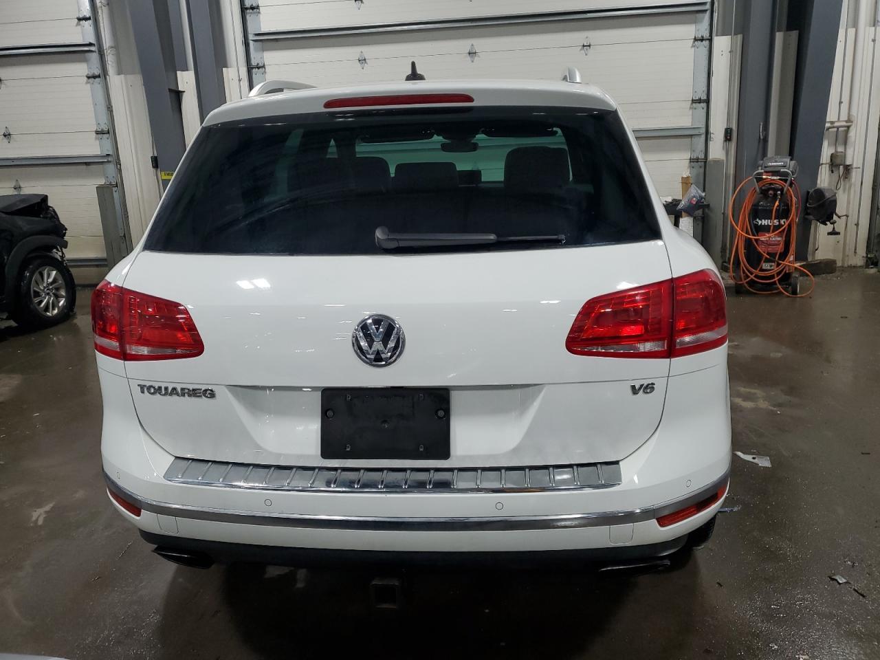 2017 VOLKSWAGEN TOUAREG WO - Image 6