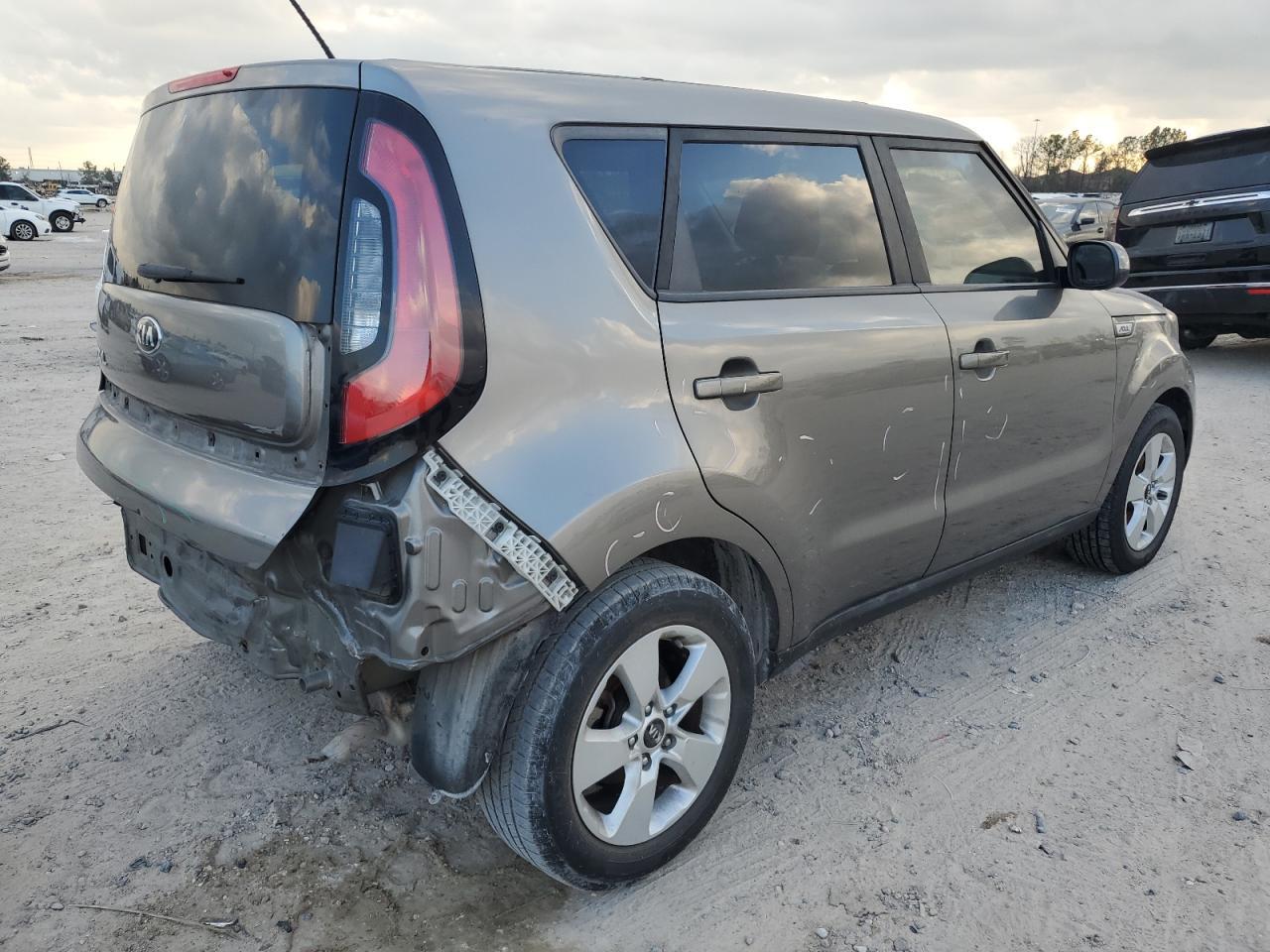 2017 KIA SOUL - Фото 3