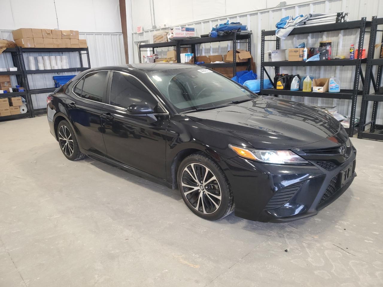 2018 TOYOTA CAMRY L - Фото 4