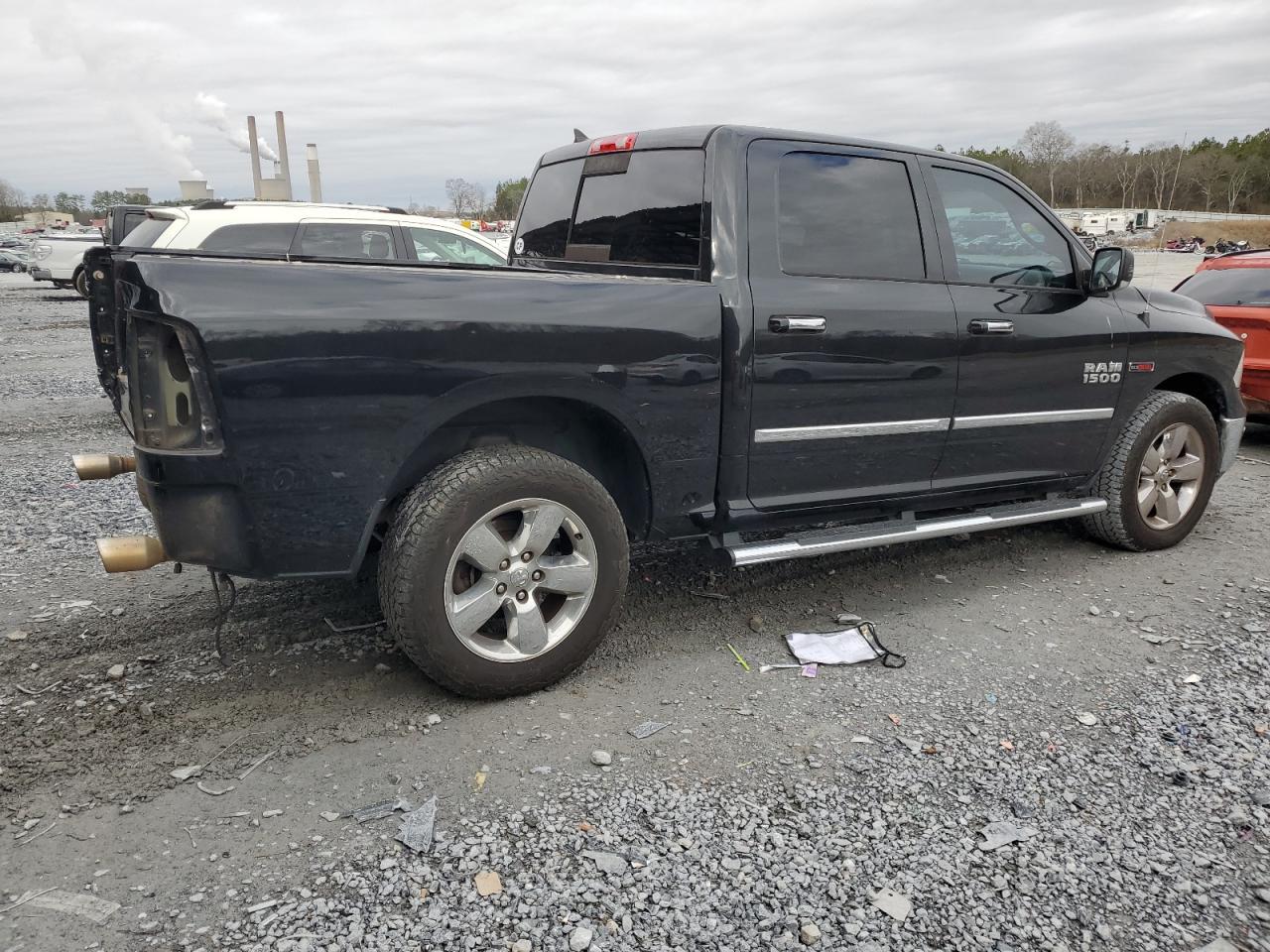 2015 RAM 1500 SLT - Image 3