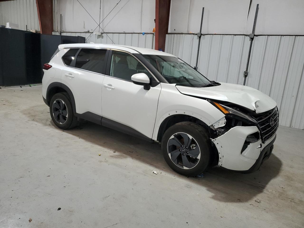 2024 NISSAN ROGUE SV - Image 4