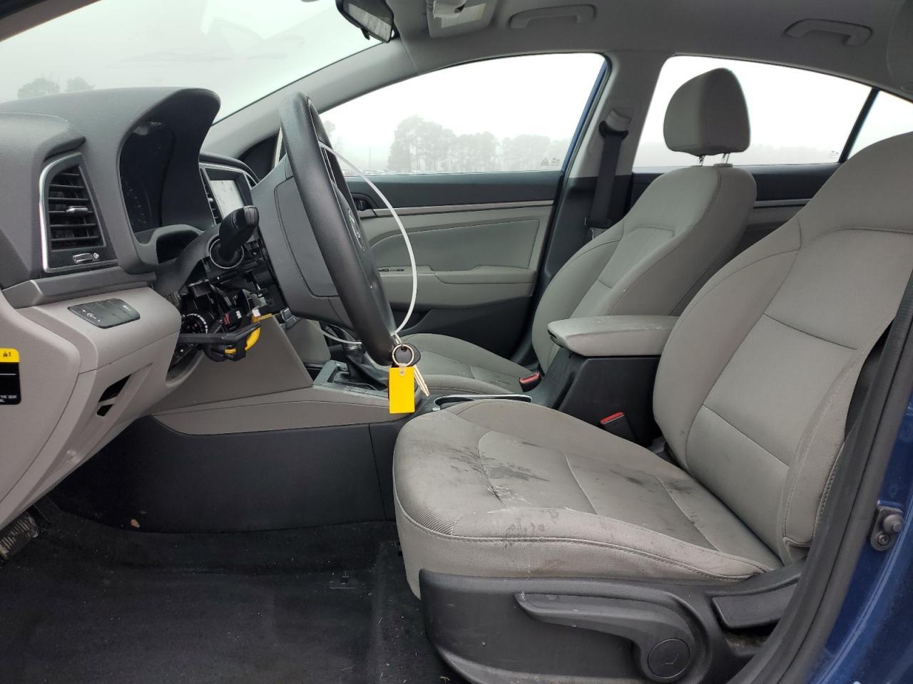 2017 HYUNDAI ELANTRA SE - Image 7