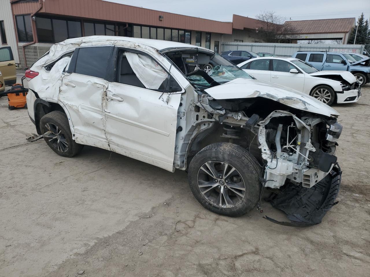 2018 TOYOTA HIGHLANDER - Фото 4