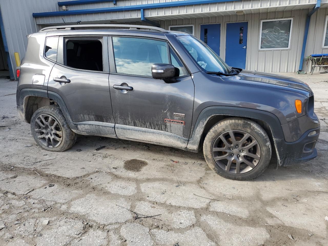 2016 JEEP RENEGADE L - Image 4