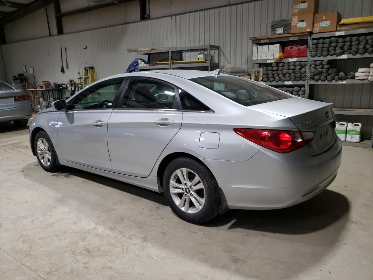 2013 HYUNDAI SONATA GLS - Фото 2