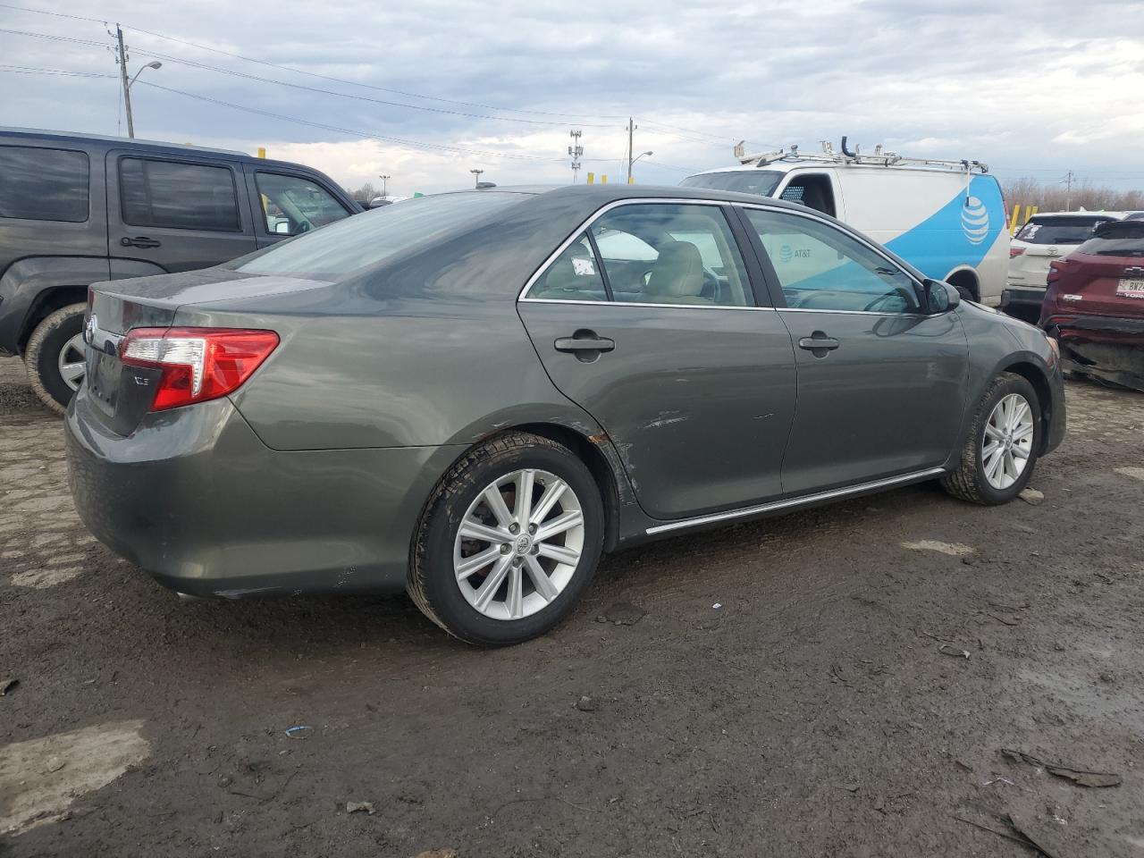 2014 TOYOTA CAMRY L - Фото 3