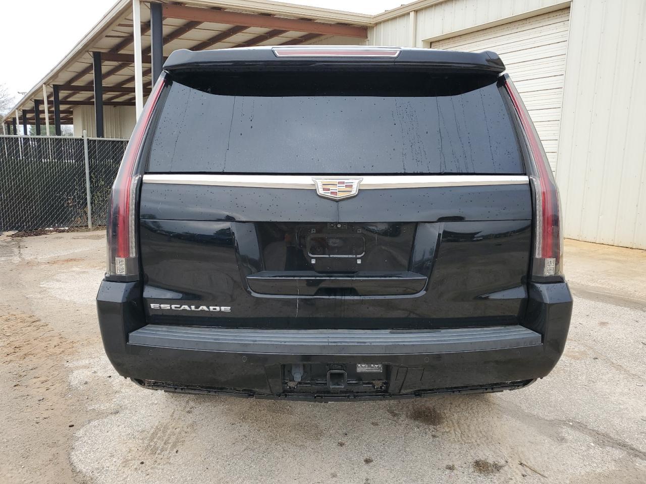 2017 CADILLAC ESCALADE E - Фото 6