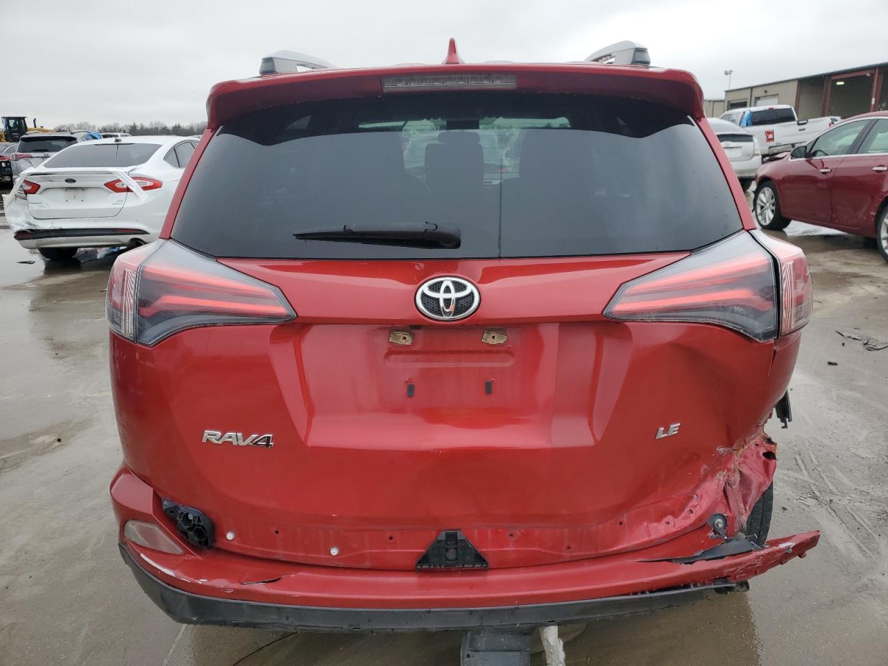 2016 TOYOTA RAV4 LE - Фото 6
