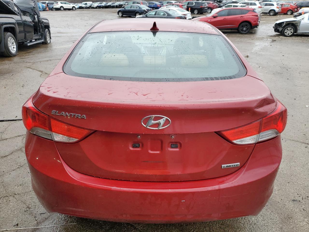 2013 HYUNDAI ELANTRA GL - Image 6