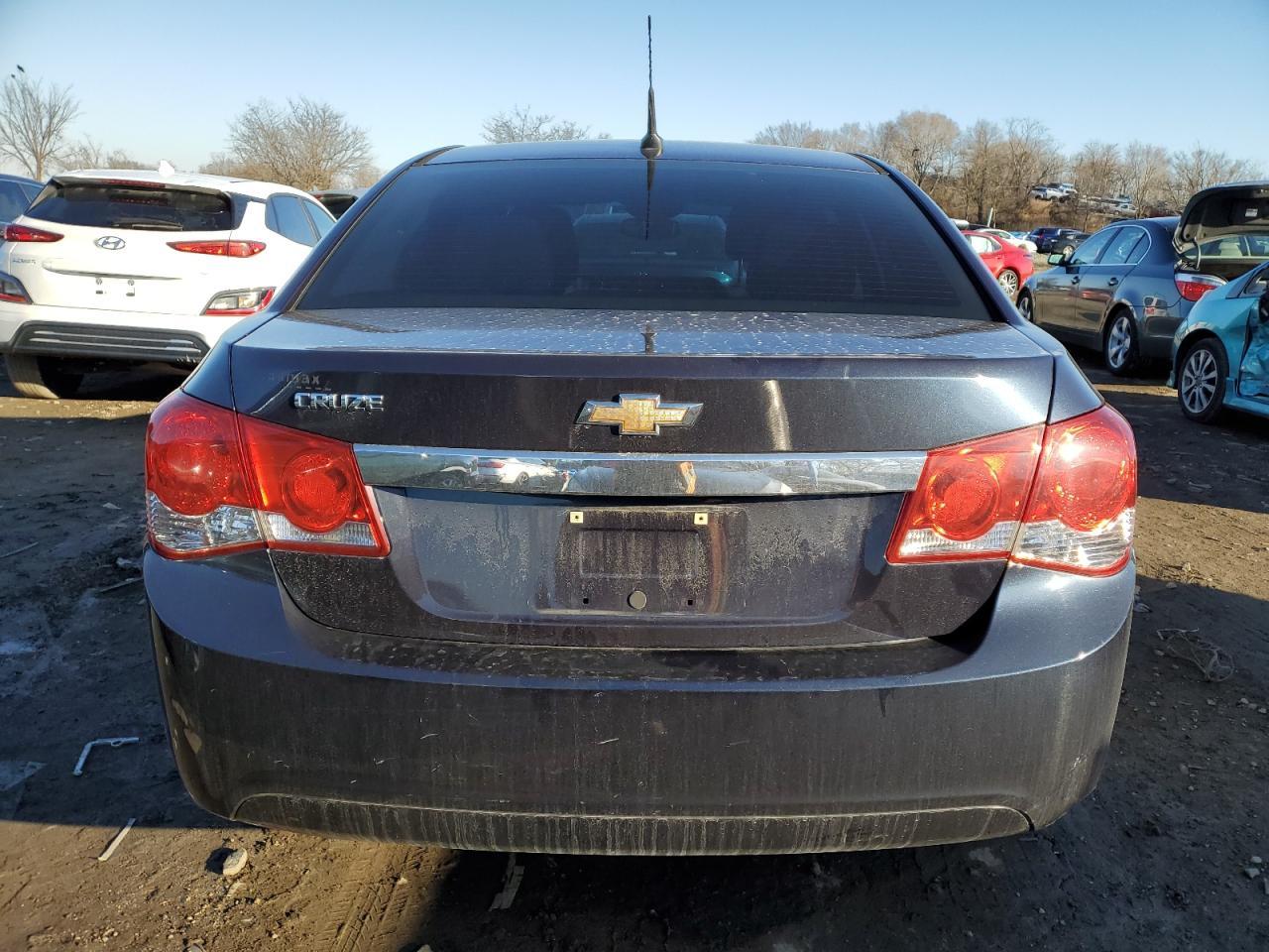 2014 CHEVROLET CRUZE LS - Image 6