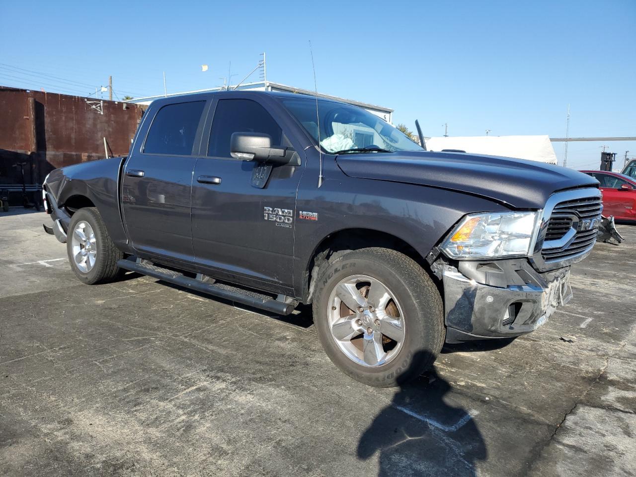 2019 RAM 1500 CLASS - Image 4