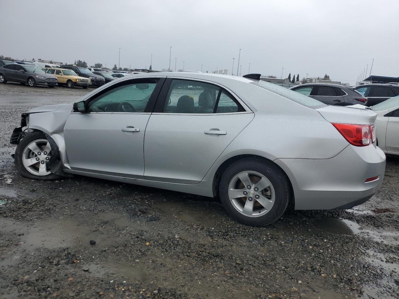 2015 CHEVROLET MALIBU LS - Фото 2