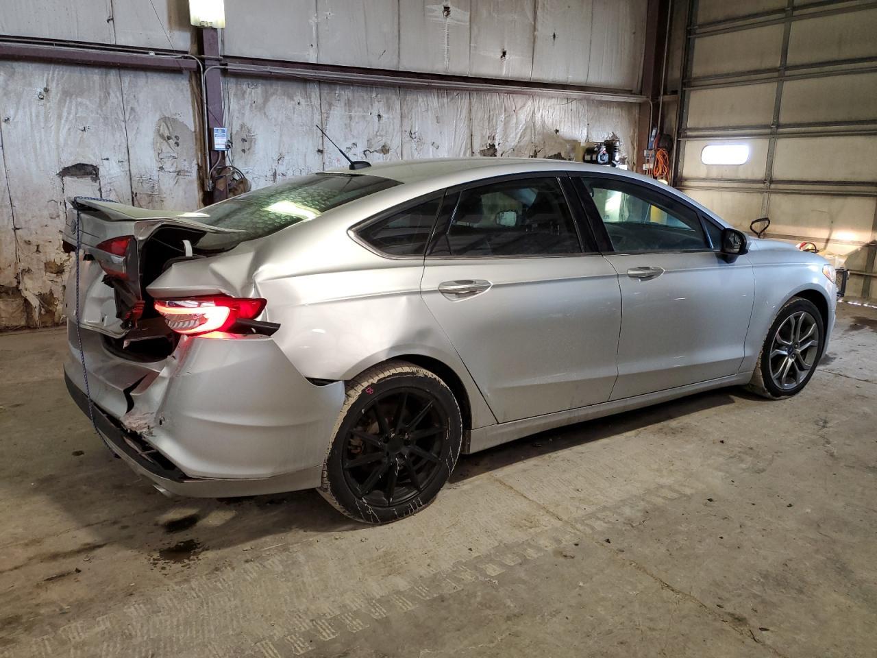 2017 FORD FUSION SE - Фото 3