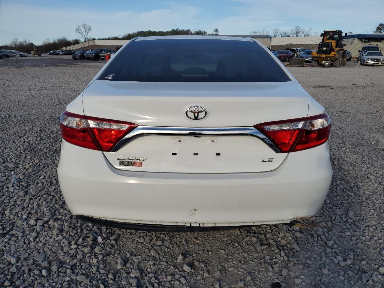 2015 TOYOTA CAMRY LE - Фото 6