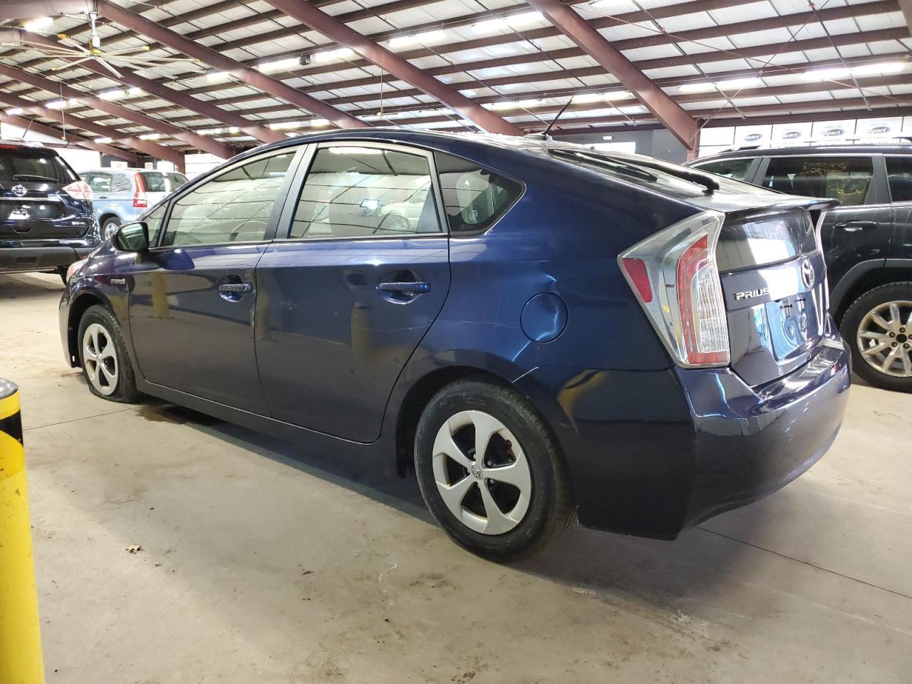 2013 TOYOTA PRIUS - Image 2