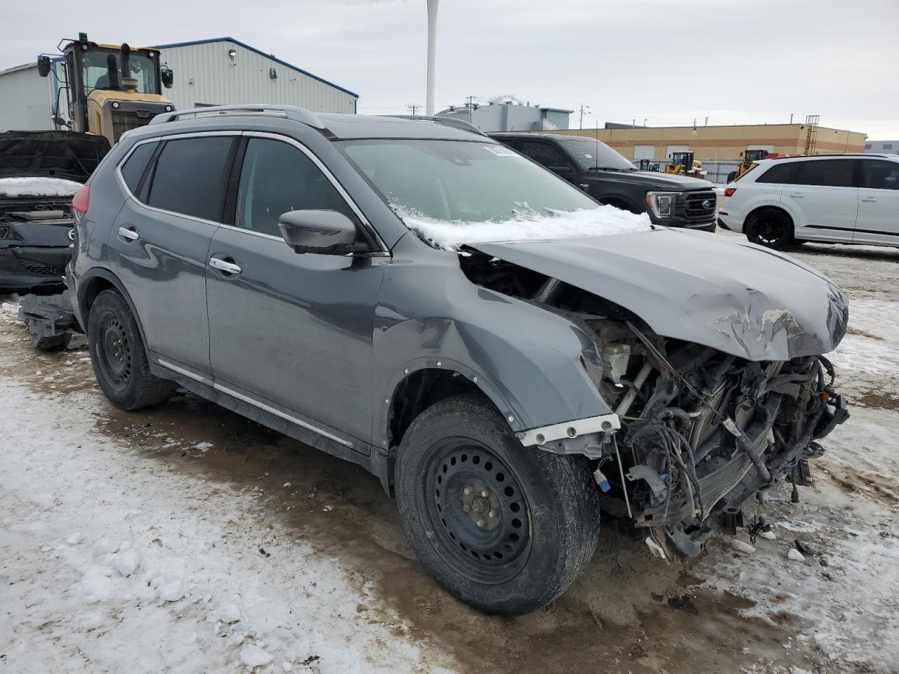 2017 NISSAN ROGUE SV - Фото 4