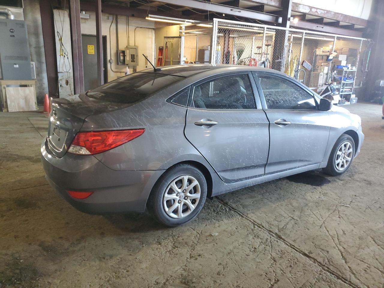 2014 HYUNDAI ACCENT GLS - Image 3