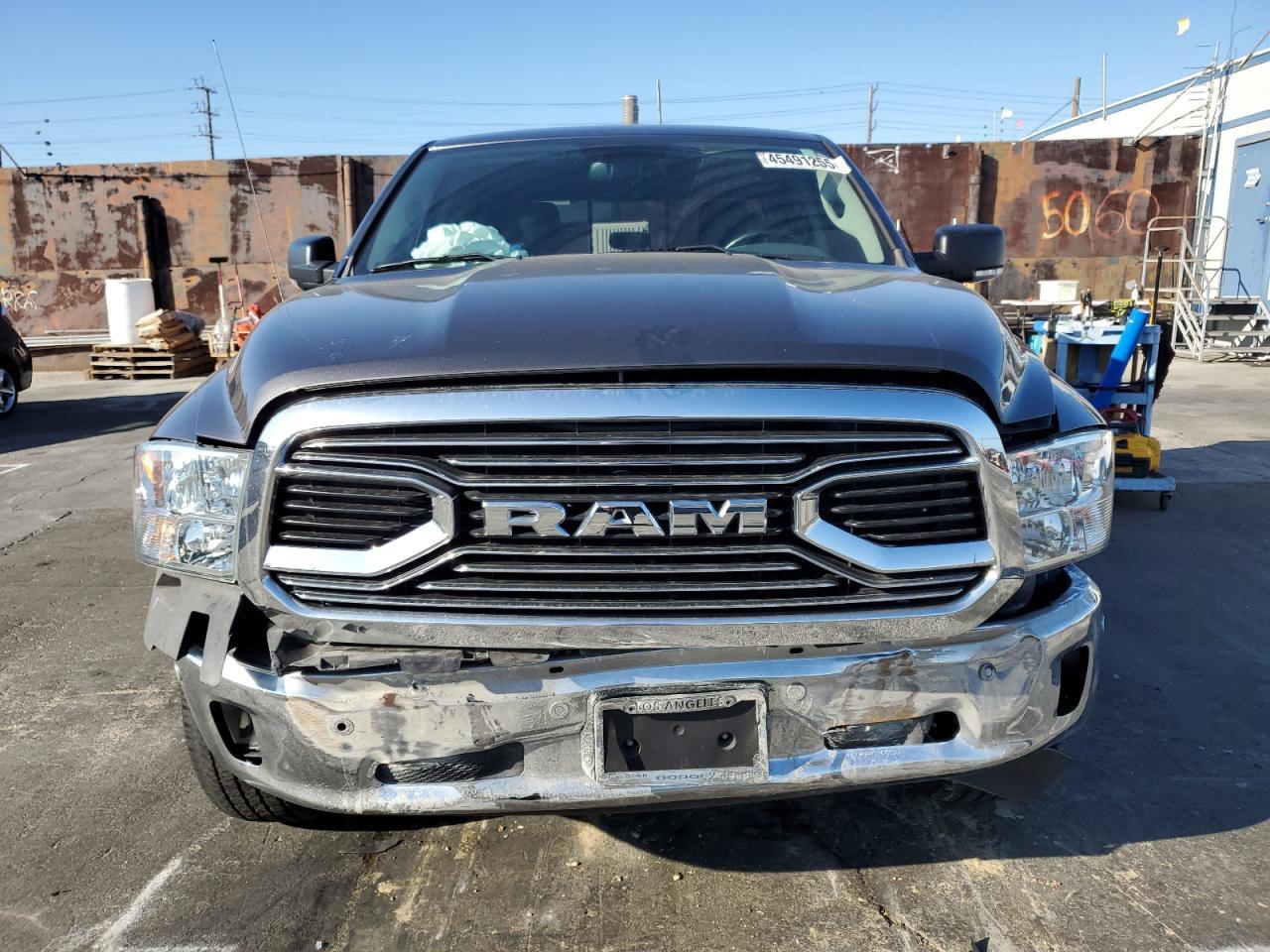 2019 RAM 1500 CLASS - Image 5
