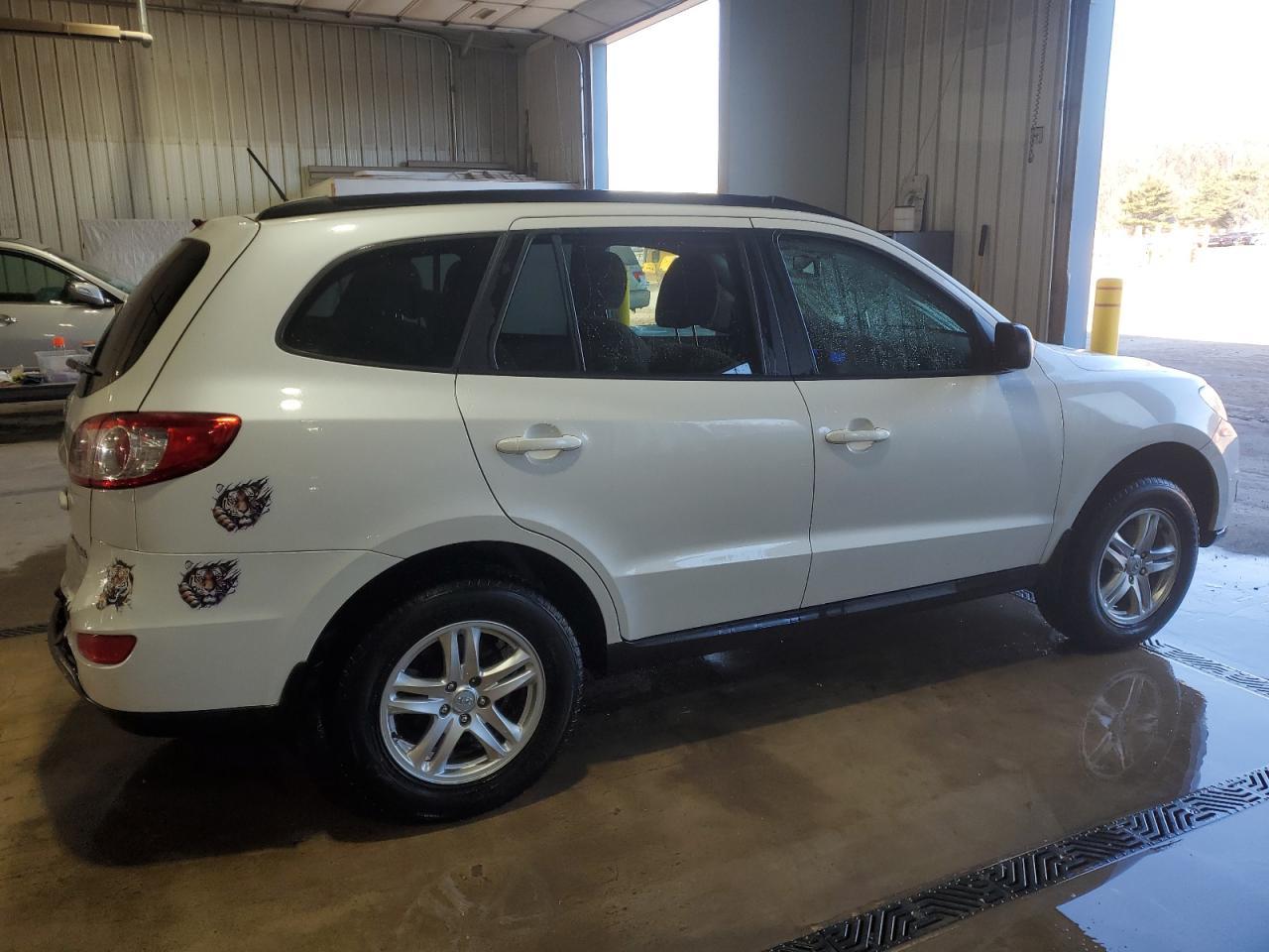 2011 HYUNDAI SANTA FE G - Image 3